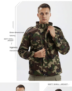 Elevate Your Outdoor Experience with the Men's Fleece Jacket Camouflage Waterproof