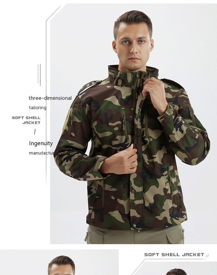 Elevate Your Outdoor Experience with the Men's Fleece Jacket Camouflage Waterproof