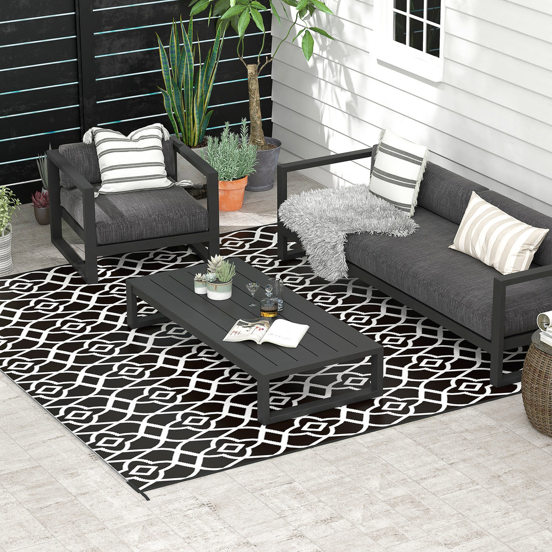 8×10 RV Camping Rug With Carry Bag, Black & White Clover Pattern