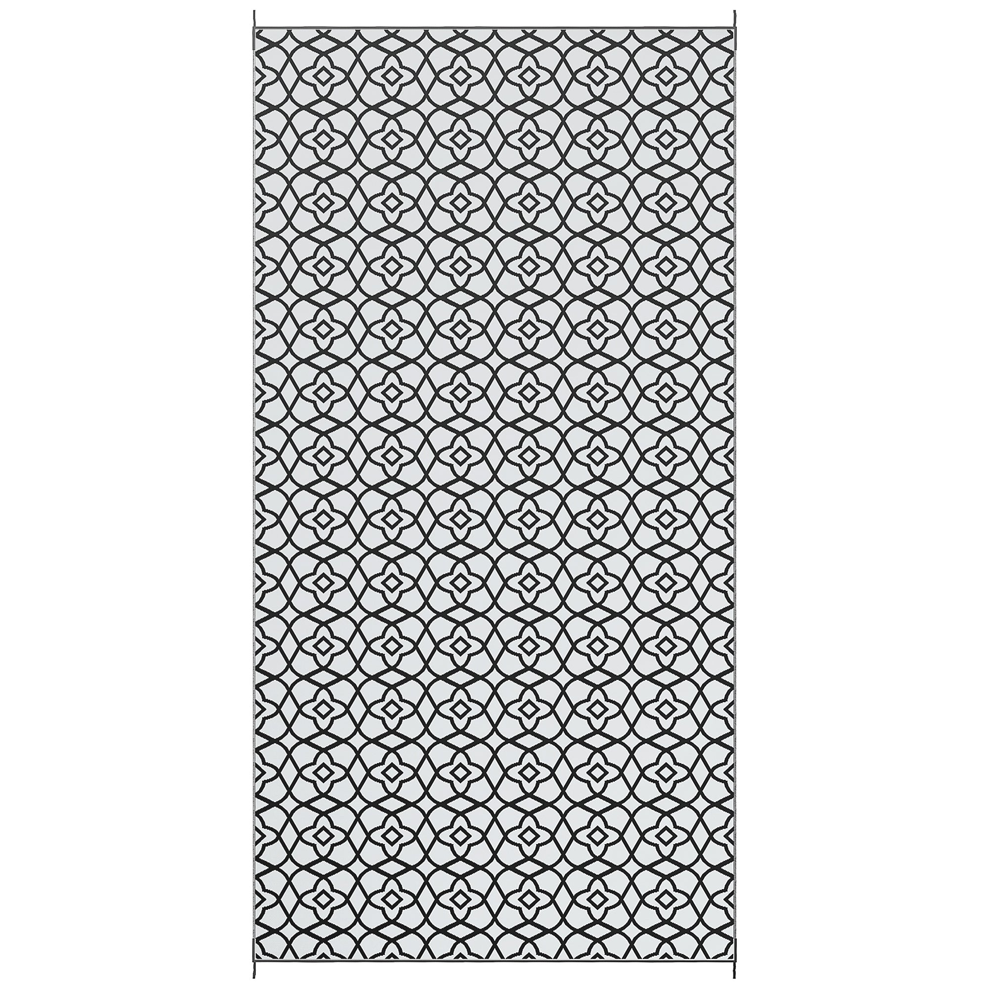 Reversible Black & White Clover Outdoor Rug